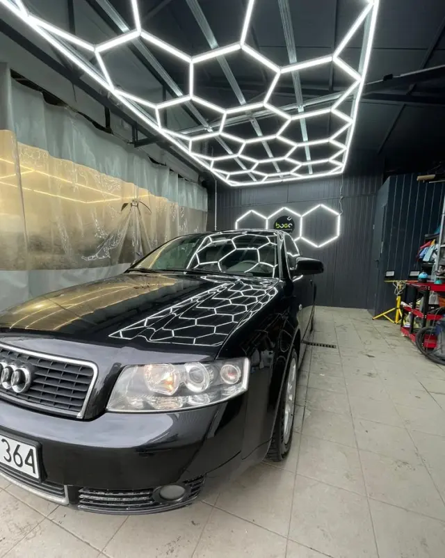 AUDI A4 Limousine 