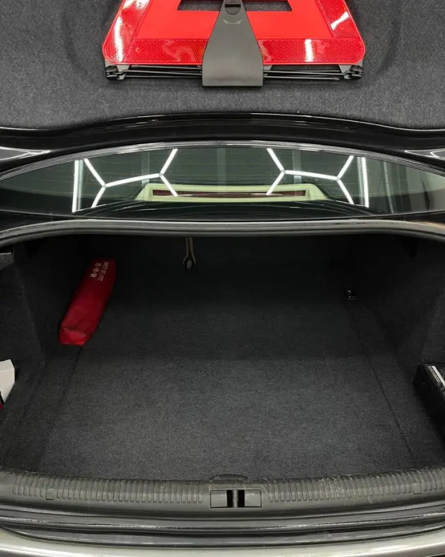 AUDI A4 Limousine 