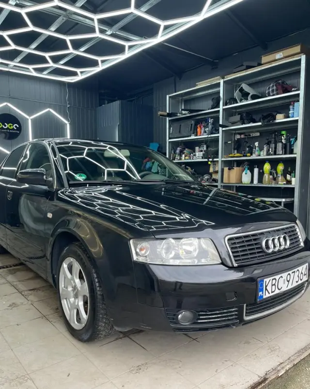 AUDI A4 Limousine 