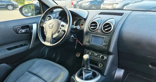 NISSAN Qashqai 1.6 I-Way