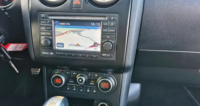 NISSAN Qashqai 1.6 I-Way