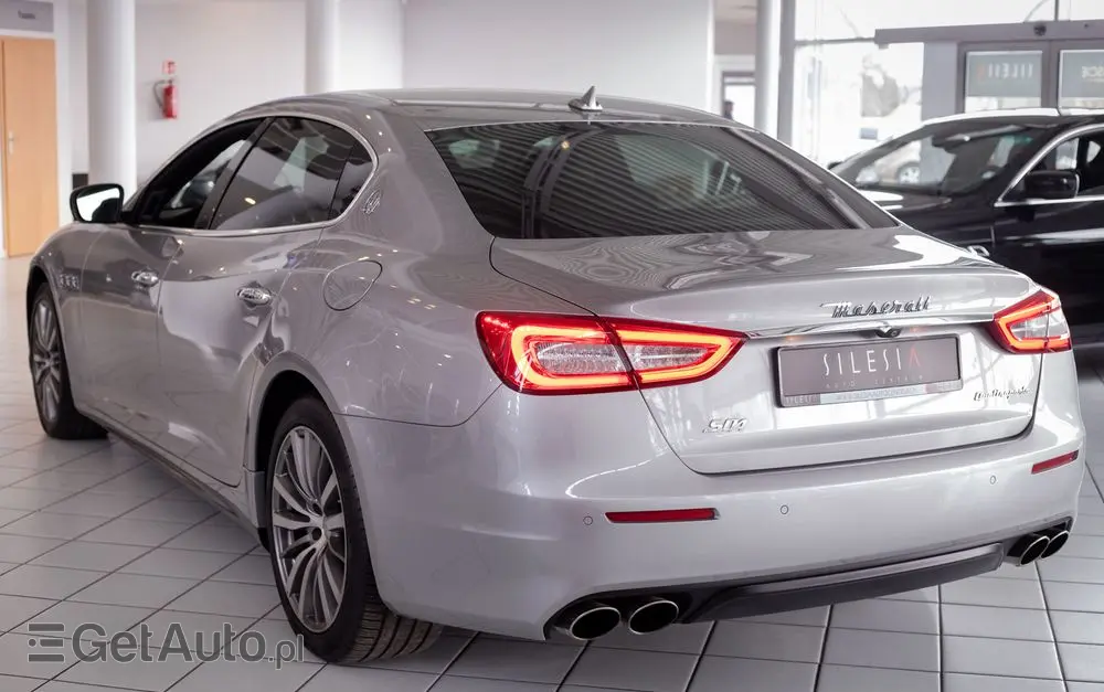 MASERATI Quattroporte 