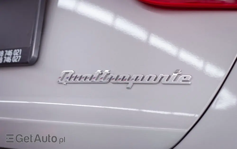 MASERATI Quattroporte 