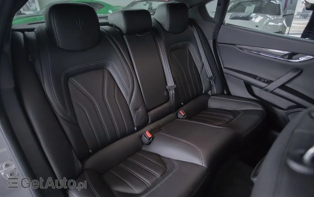 MASERATI Quattroporte 