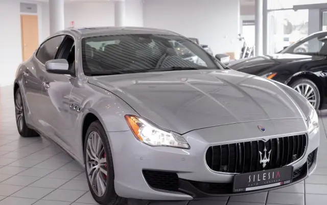 MASERATI Quattroporte 