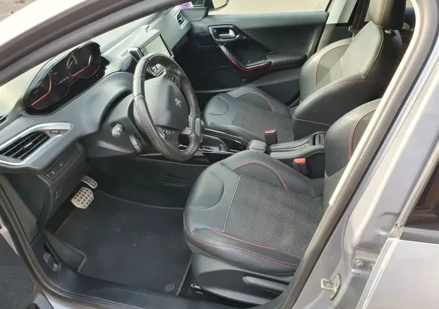 PEUGEOT 2008 PureTech 110 Stop&Start EAT6 GT-Line Edition