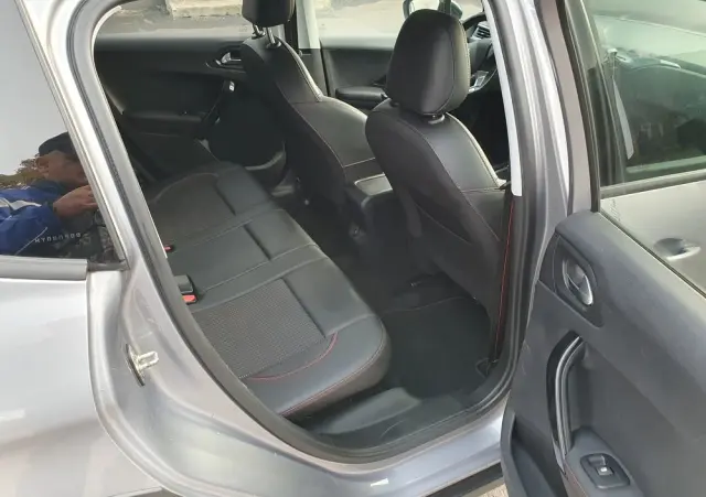 PEUGEOT 2008 PureTech 110 Stop&Start EAT6 GT-Line Edition