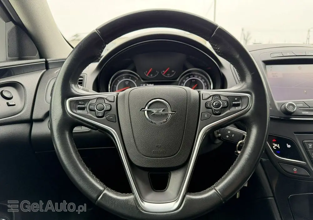 OPEL Insignia 