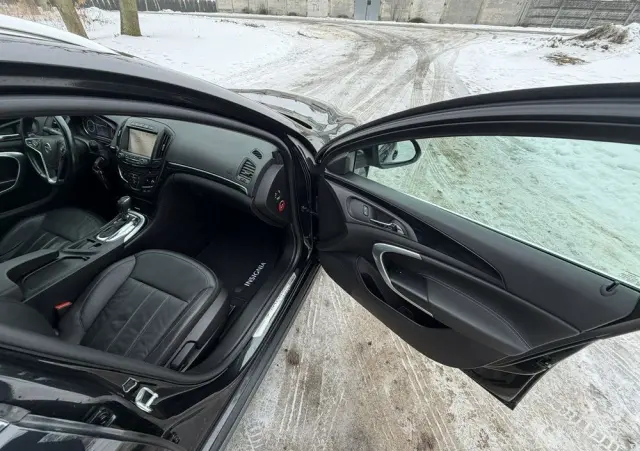 OPEL Insignia 