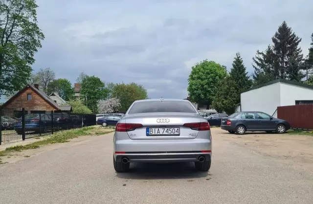 AUDI A4 