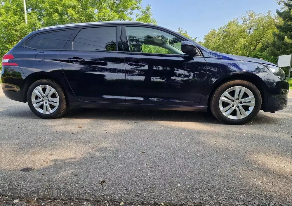 PEUGEOT 308 SW 1.2 PureTech Business Line S&S