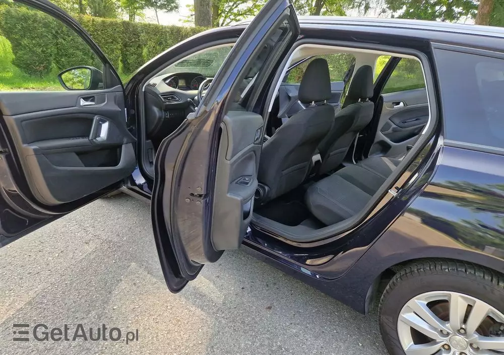 PEUGEOT 308 SW 1.2 PureTech Business Line S&S