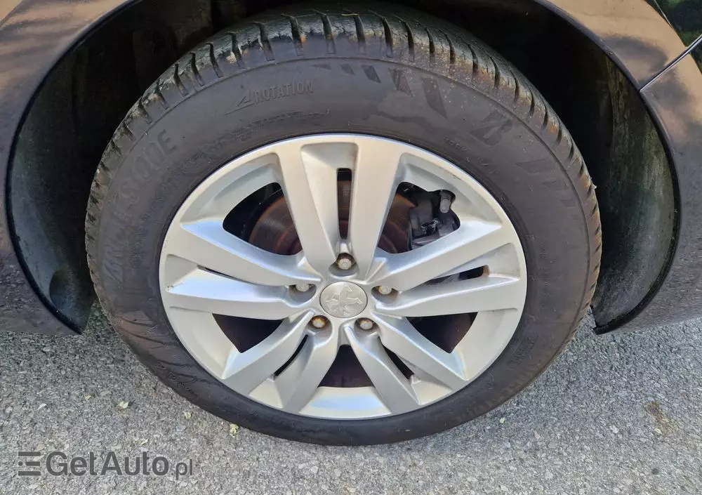 PEUGEOT 308 SW 1.2 PureTech Business Line S&S