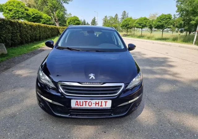 PEUGEOT 308 SW 1.2 PureTech Business Line S&S