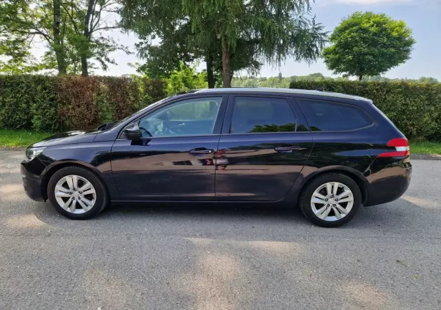 PEUGEOT 308 SW 1.2 PureTech Business Line S&S