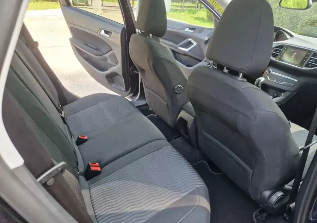 PEUGEOT 308 SW 1.2 PureTech Business Line S&S