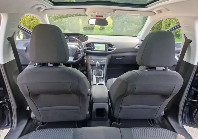 PEUGEOT 308 SW 1.2 PureTech Business Line S&S