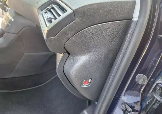 PEUGEOT 308 SW 1.2 PureTech Business Line S&S