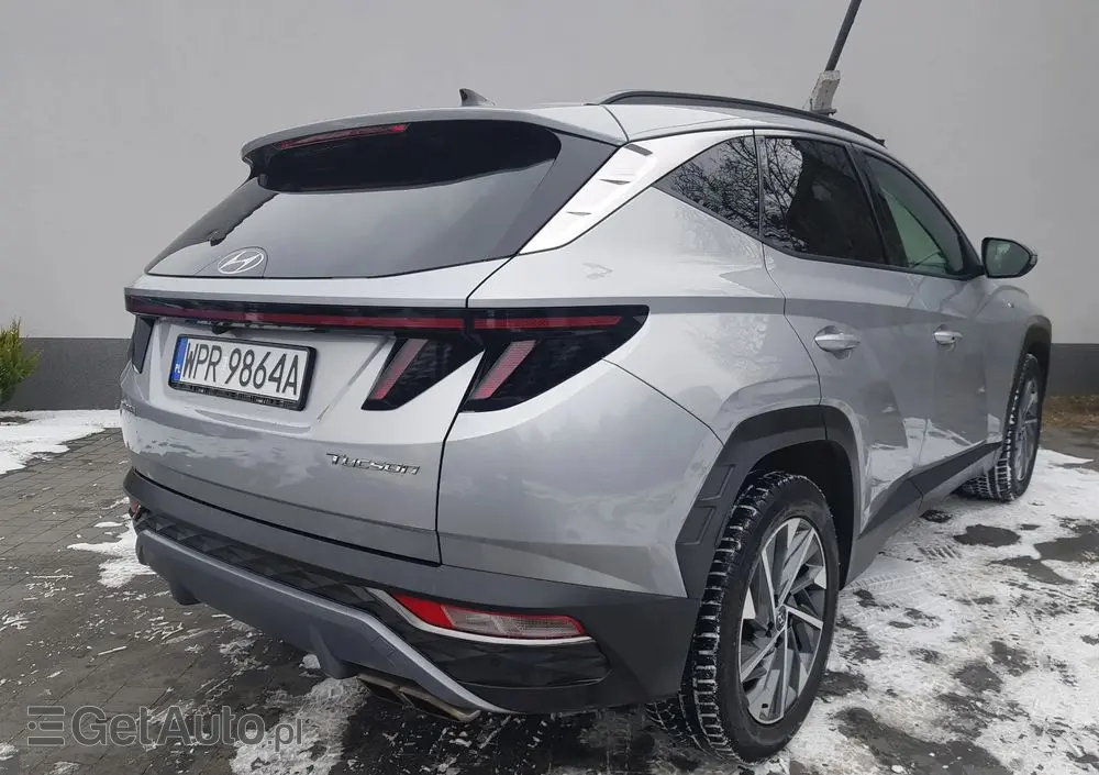 HYUNDAI Tucson 
