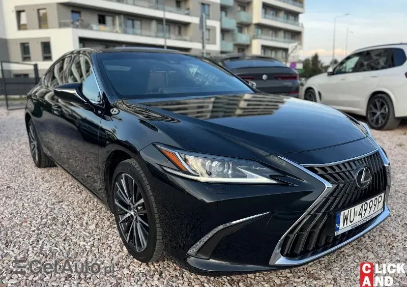 LEXUS ES 300h Business Edition +