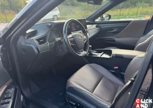 LEXUS ES 300h Business Edition +