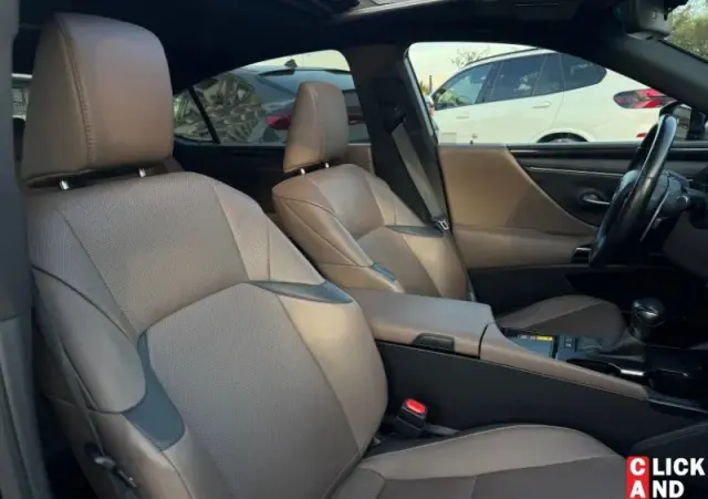 LEXUS ES 300h Business Edition +