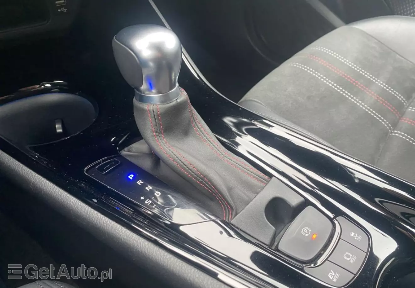 TOYOTA C-HR GR Sport CVT