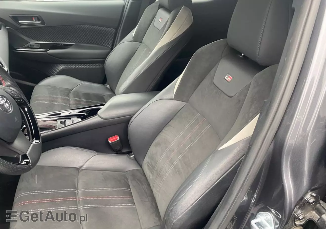 TOYOTA C-HR GR Sport CVT