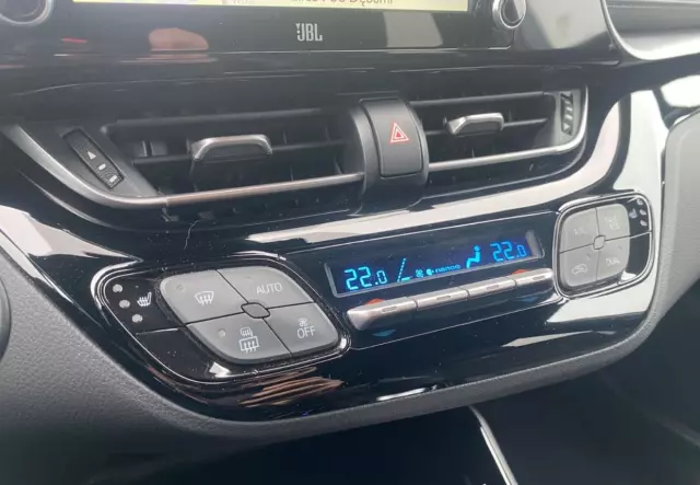 TOYOTA C-HR GR Sport CVT