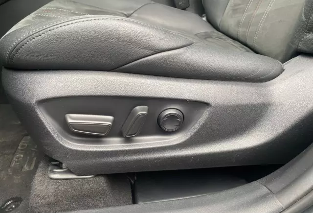 TOYOTA C-HR GR Sport CVT