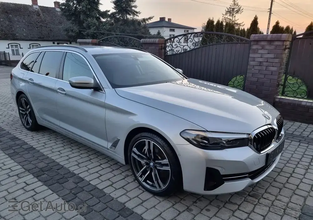 BMW Seria 5 530d Luxury Line