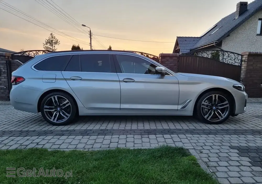 BMW Seria 5 530d Luxury Line