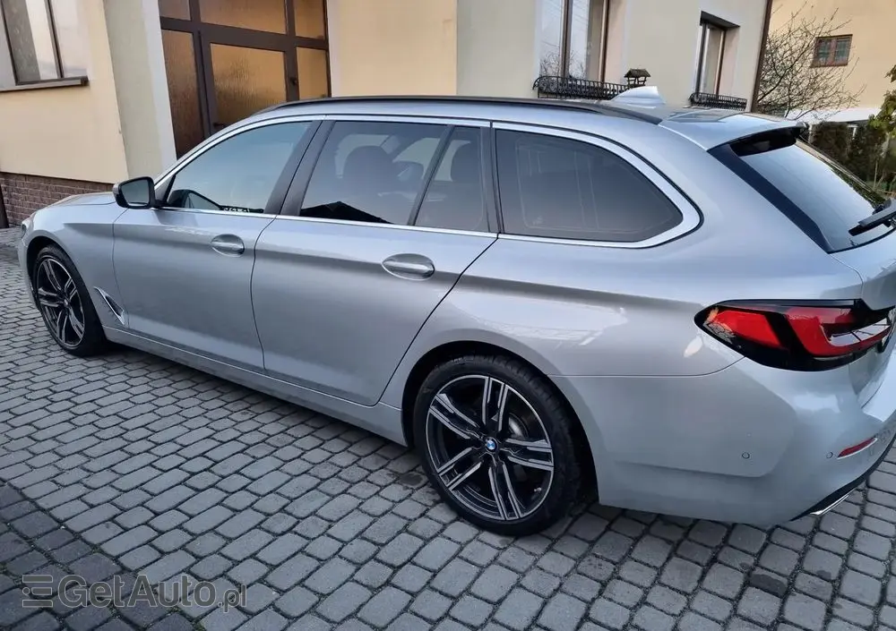 BMW Seria 5 530d Luxury Line