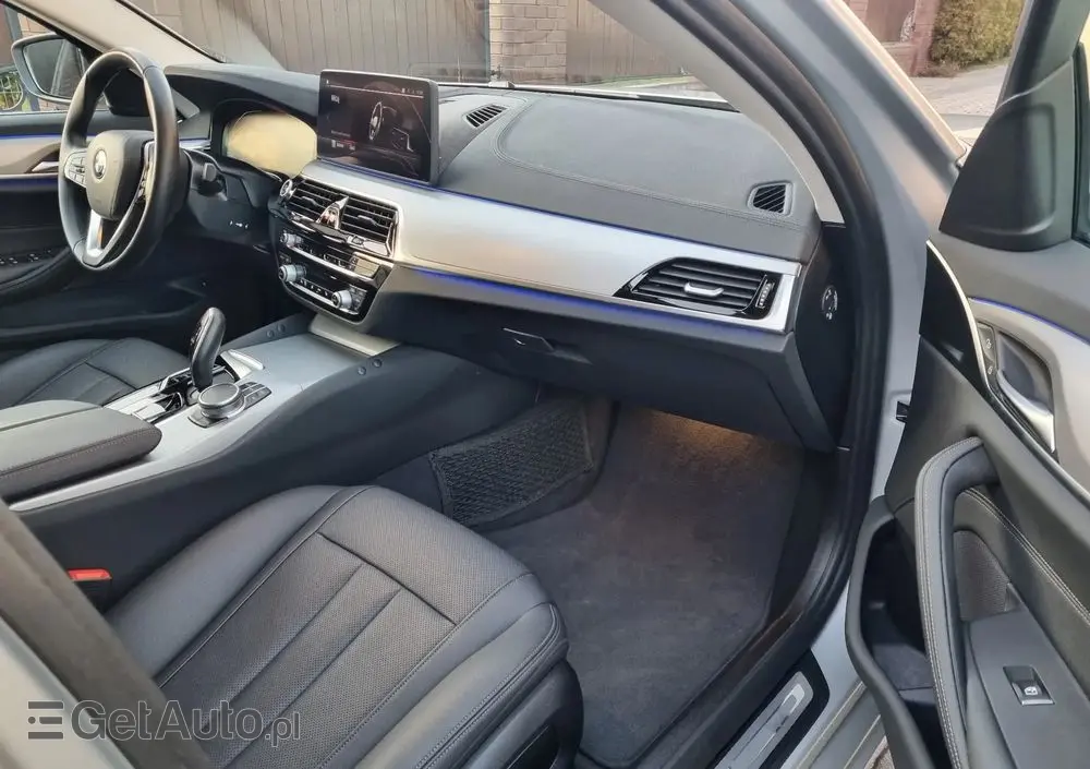 BMW Seria 5 530d Luxury Line