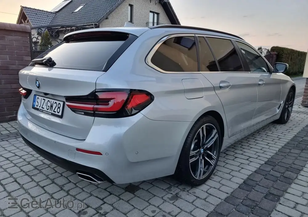 BMW Seria 5 530d Luxury Line