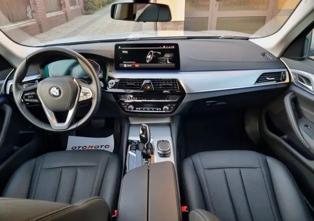 BMW Seria 5 530d Luxury Line