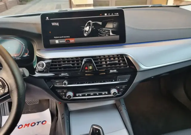 BMW Seria 5 530d Luxury Line