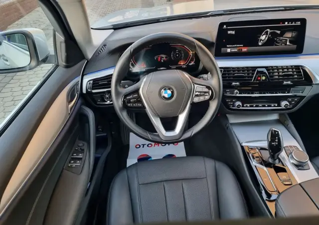 BMW Seria 5 530d Luxury Line