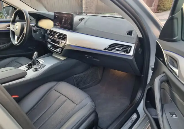 BMW Seria 5 530d Luxury Line