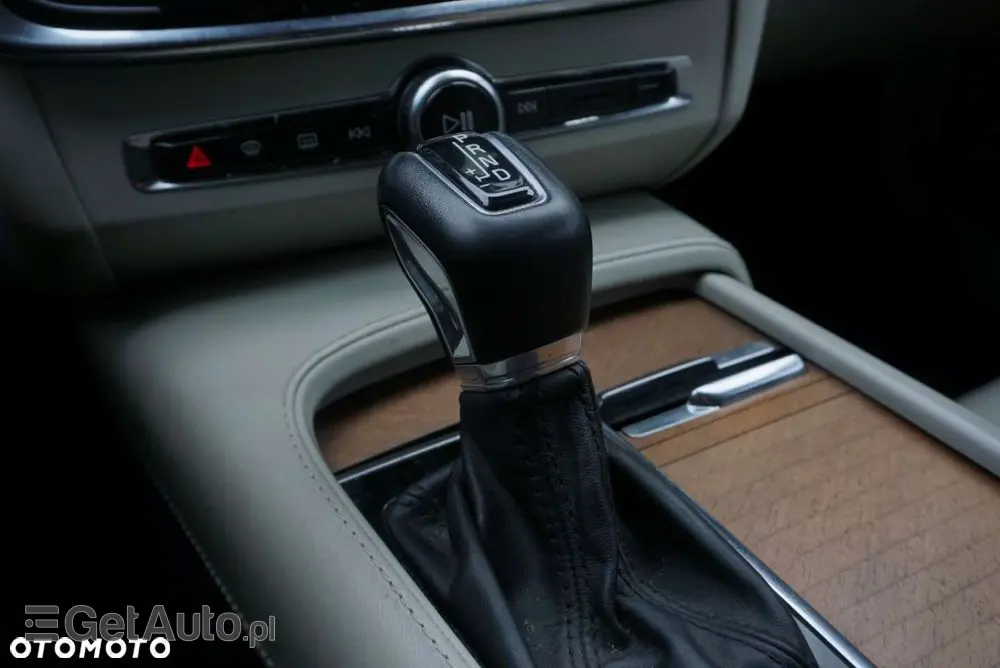 VOLVO V90 D5 AWD Inscription