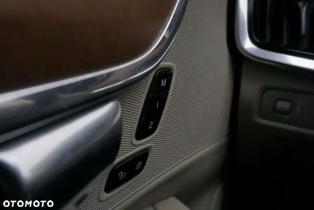 VOLVO V90 D5 AWD Inscription