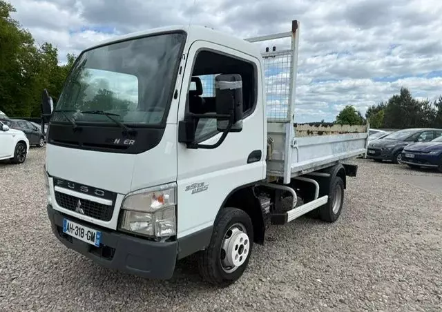 MITSUBISHI CANTER 