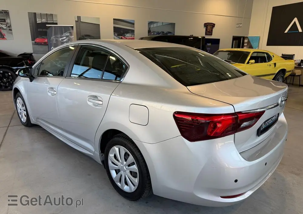 TOYOTA Avensis 1.8 Premium MS