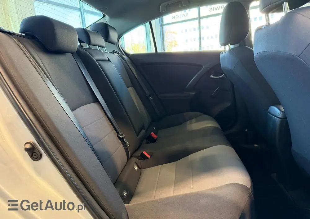 TOYOTA Avensis 1.8 Premium MS
