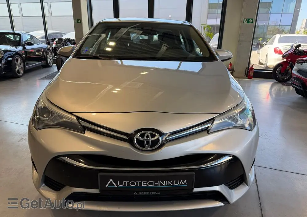 TOYOTA Avensis 1.8 Premium MS