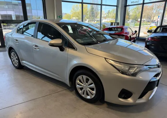 TOYOTA Avensis 1.8 Premium MS