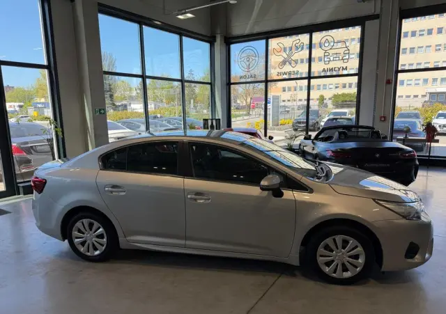 TOYOTA Avensis 1.8 Premium MS