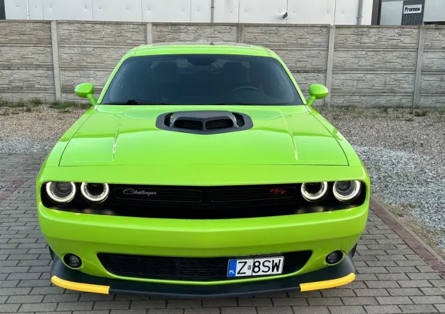 DODGE Challenger Automatik 392 Hemi Scat Pack Shaker