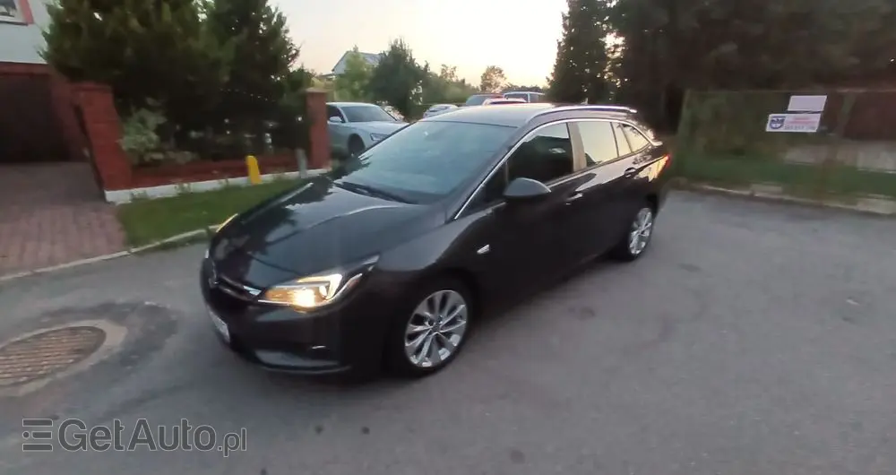 OPEL Astra Ver-1-6-d-cdti-start-stop-sports-tourer-innovation