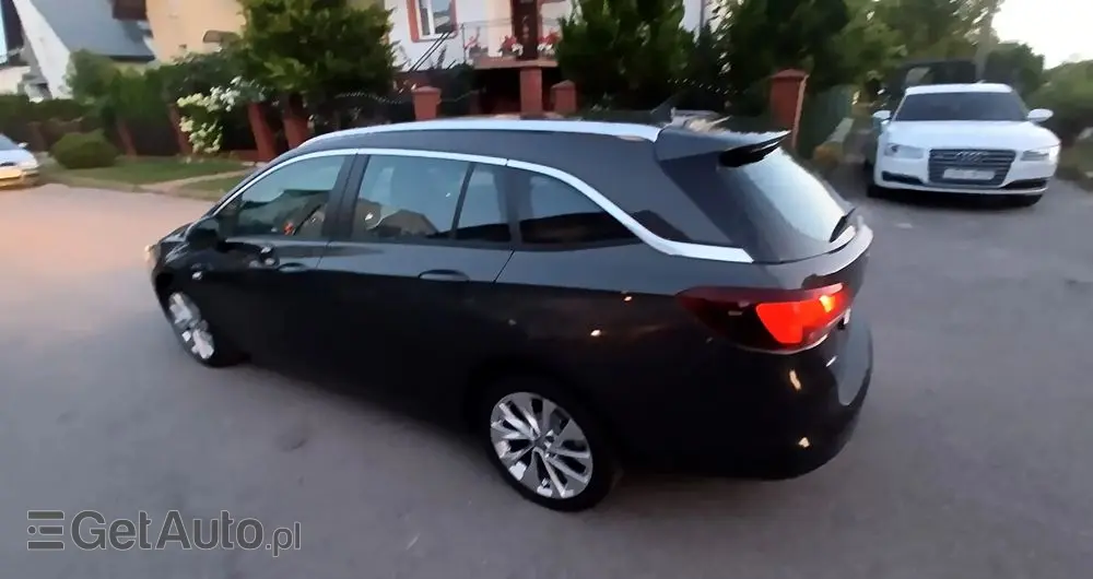 OPEL Astra Ver-1-6-d-cdti-start-stop-sports-tourer-innovation